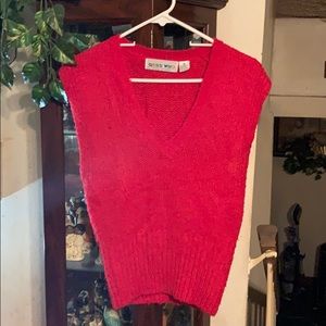 Sz med sleeveless sweater by Guess who